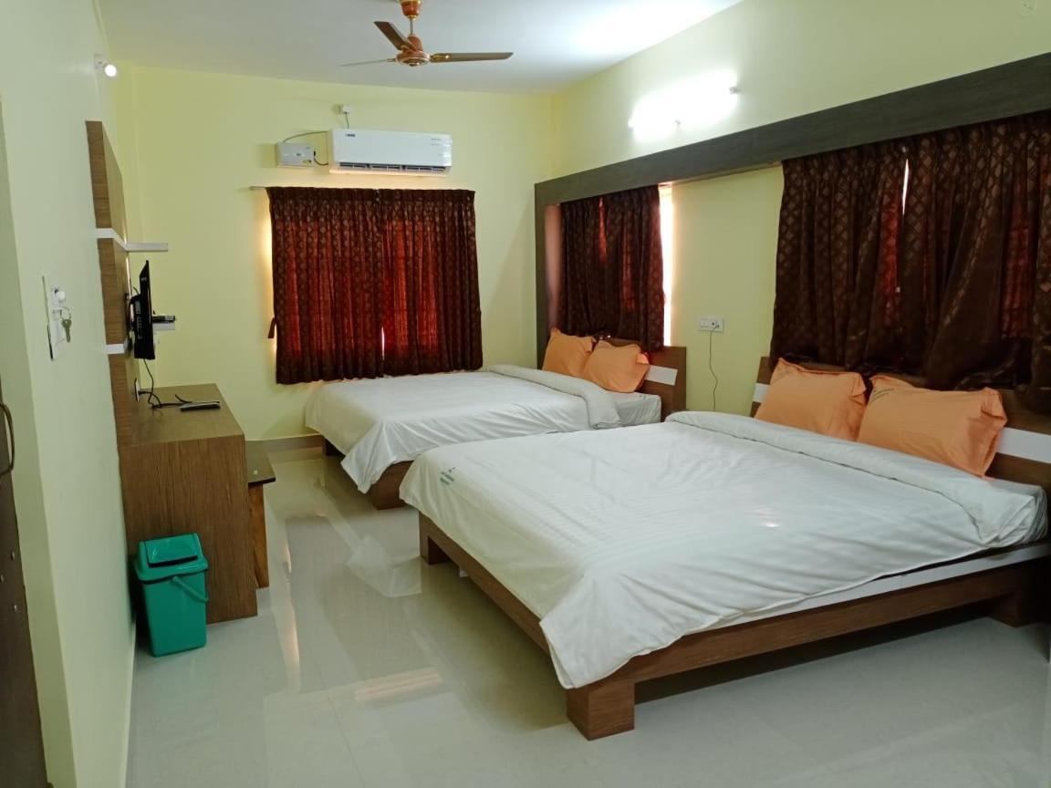 Giri Nandhana Residency Yelagiri Bagian luar foto