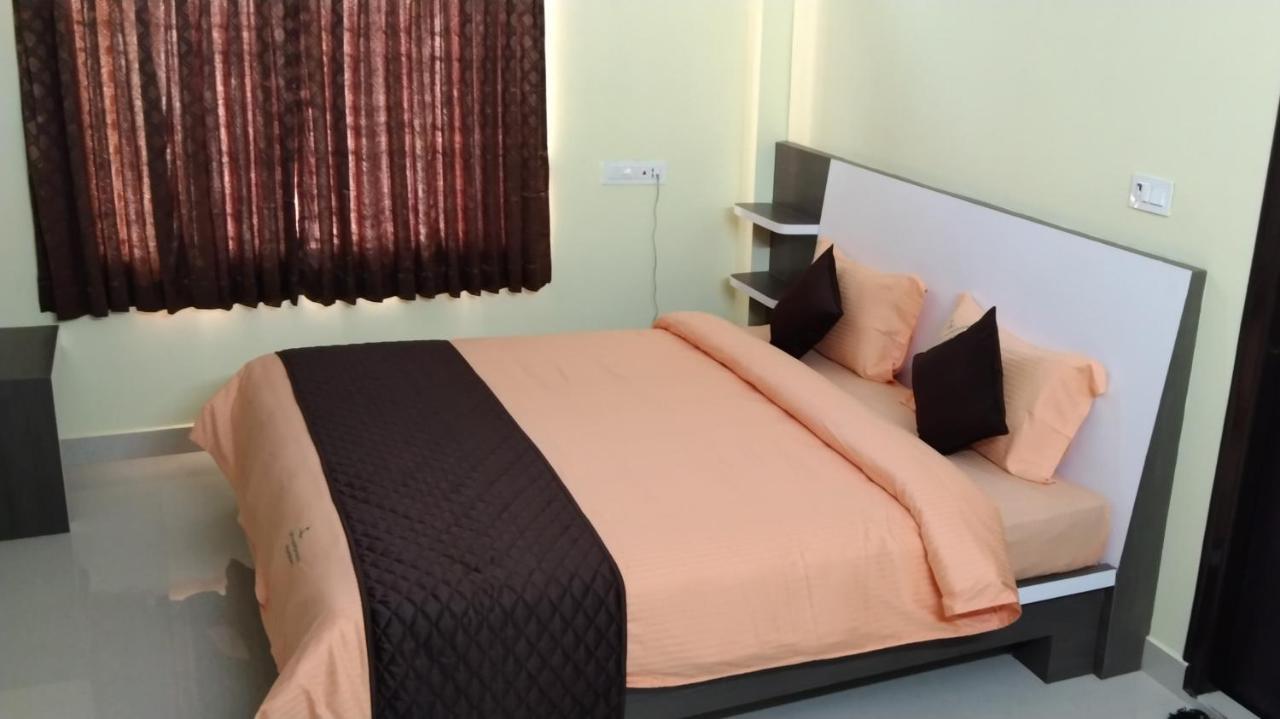 Giri Nandhana Residency Yelagiri Bagian luar foto